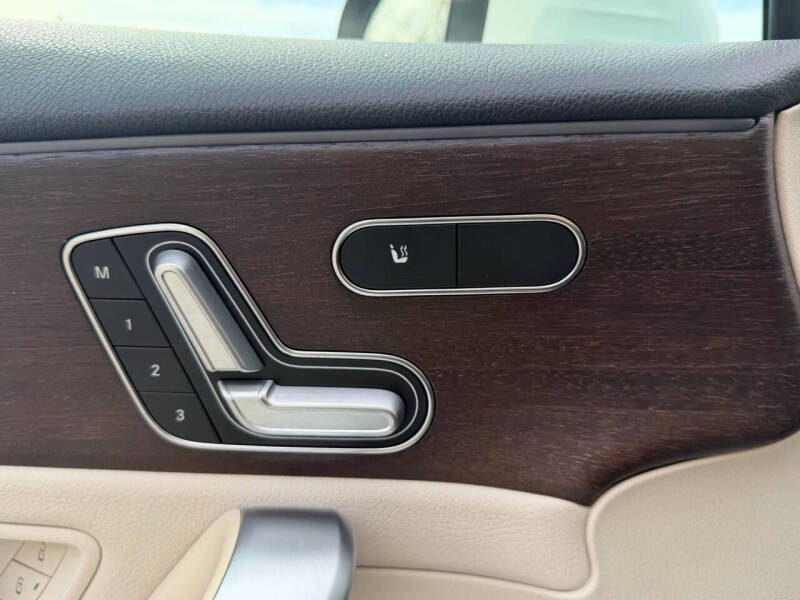 2019 Mercedes-Benz A-Class A 220