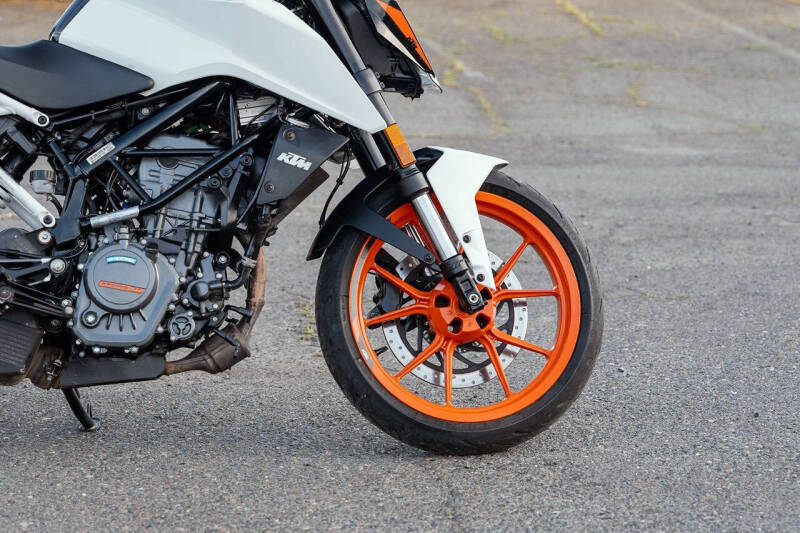 2021 KTM 200 Duke