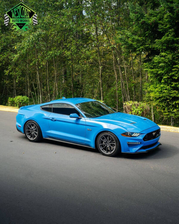 2022 Ford Mustang GT Premium's photo