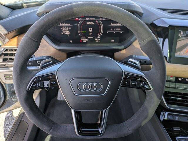 2023 Audi e-tron GT quattro Premium Plus