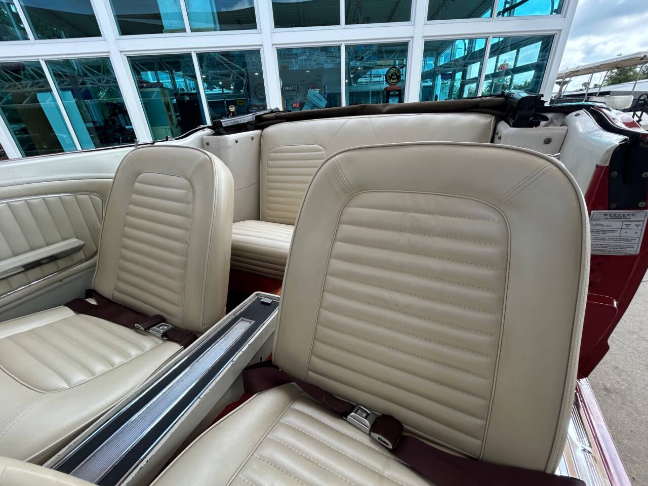 1965 Ford Mustang 30
