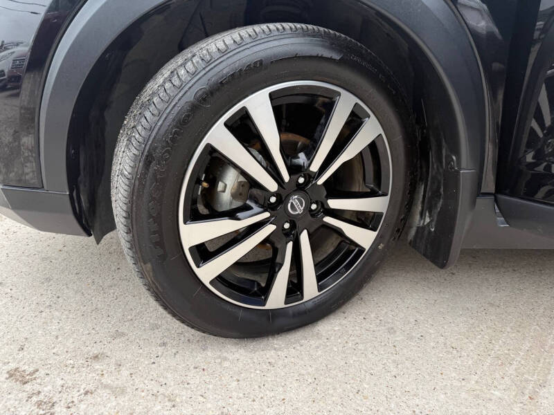 2019 Nissan Kicks SR