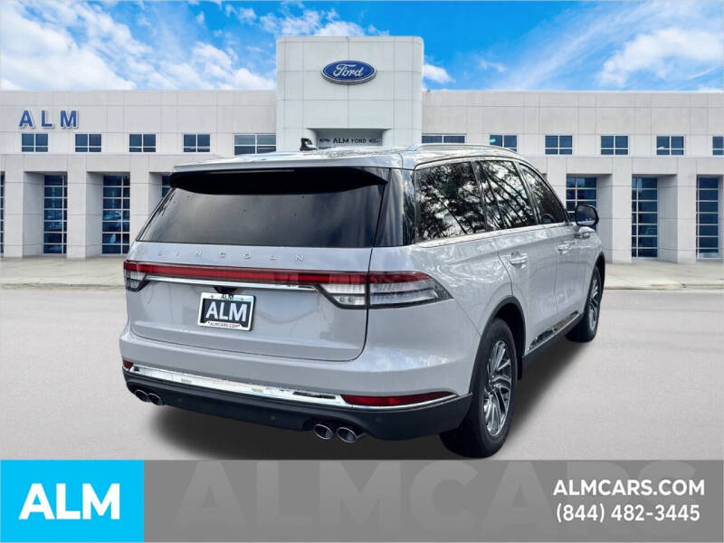 2024 Lincoln Aviator Premiere