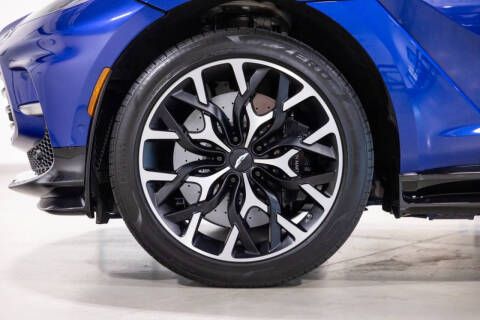 2023 Aston Martin DBX 707