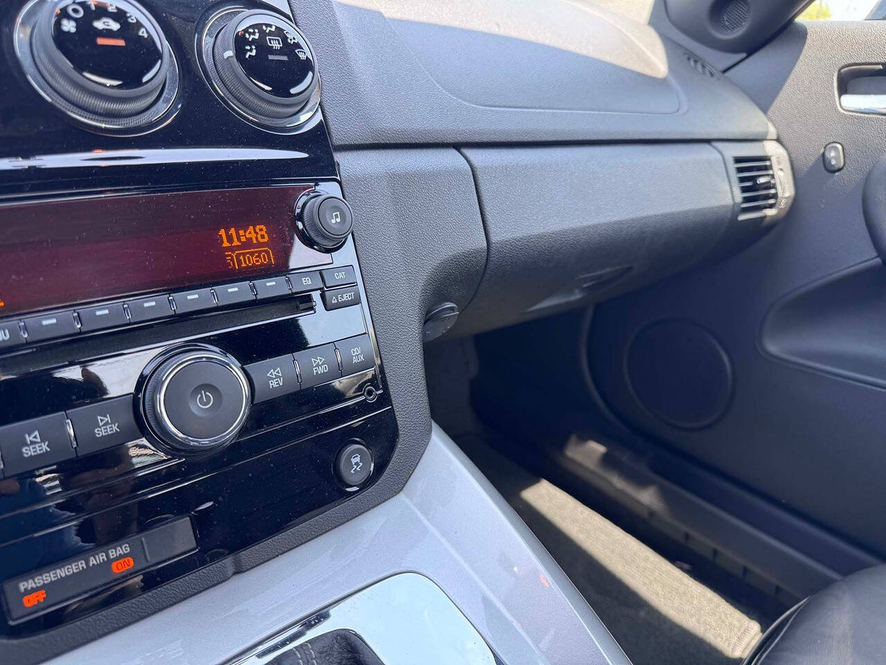 2008 Saturn SKY 9