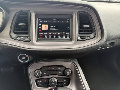 2023 Dodge Challenger SXT