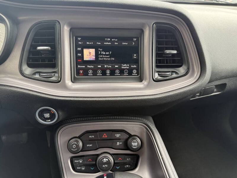 2023 Dodge Challenger SXT