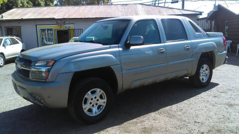 2002 Chevrolet Avalanche for sale at Larry's Auto Sales Inc. in Fresno CA