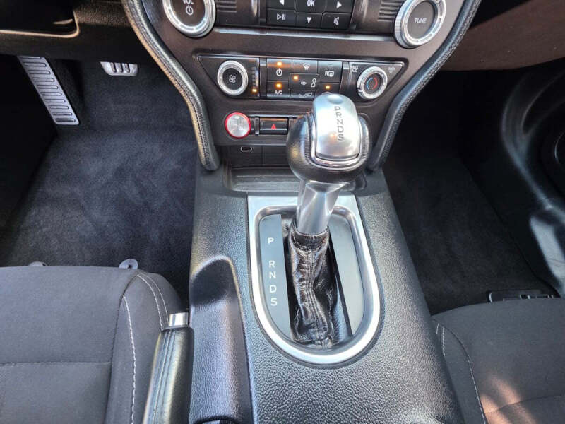 2019 Ford Mustang EcoBoost