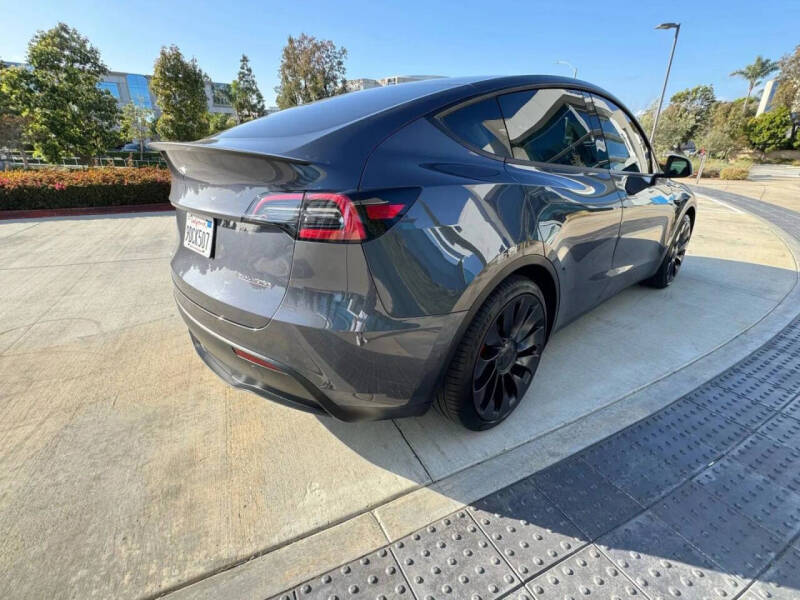 2023 Tesla Model Y Performance