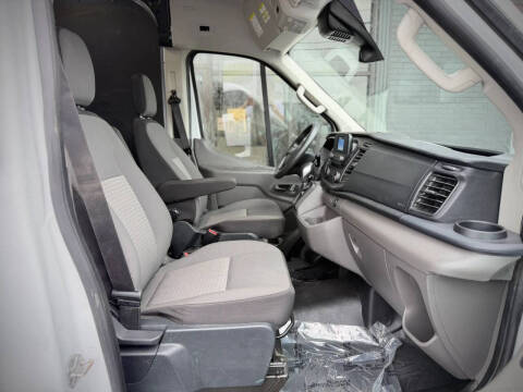 2022 Ford Transit
