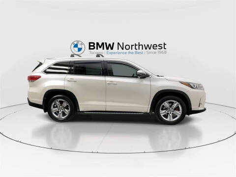 2017 Toyota Highlander