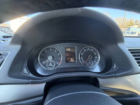 2015 Volkswagen Passat 1.8T Limited Edition