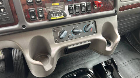 2020 Freightliner M2 106