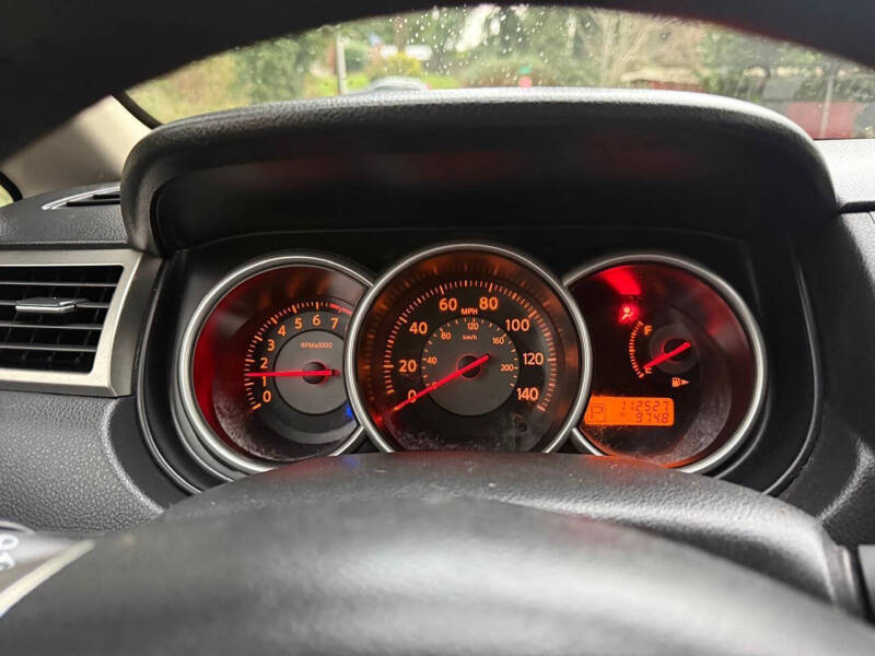 2009 Nissan Versa 1.8 S