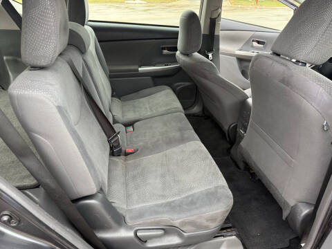 2013 Toyota Prius v Two