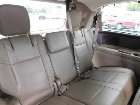 2012 Volkswagen Routan