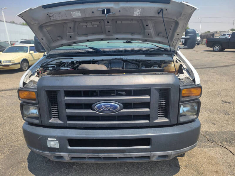 2011 Ford E-Series E-250