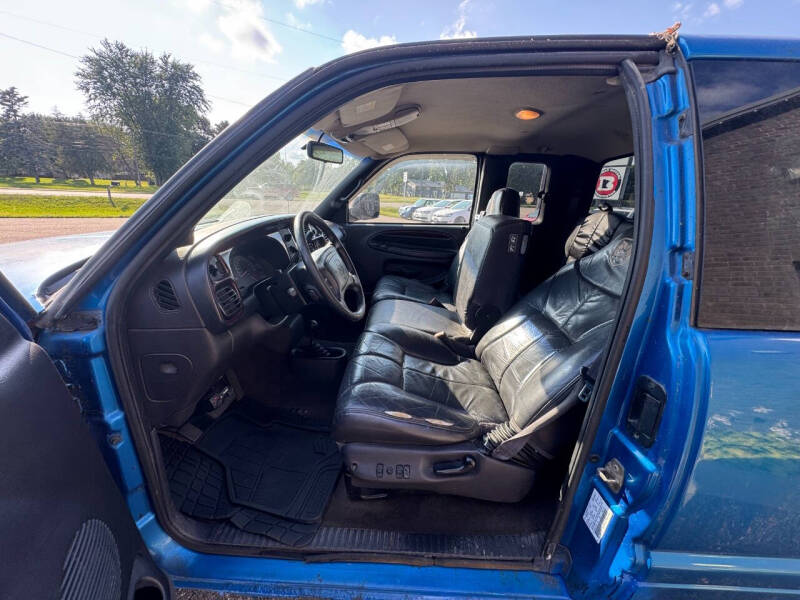 2001 Dodge Ram 2500 SLT