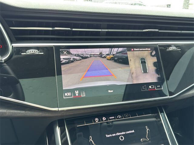 2023 Audi Q7 quattro Premium Plus 55 TFSI