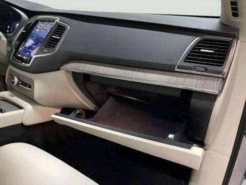 2023 Volvo XC90 B6 Core