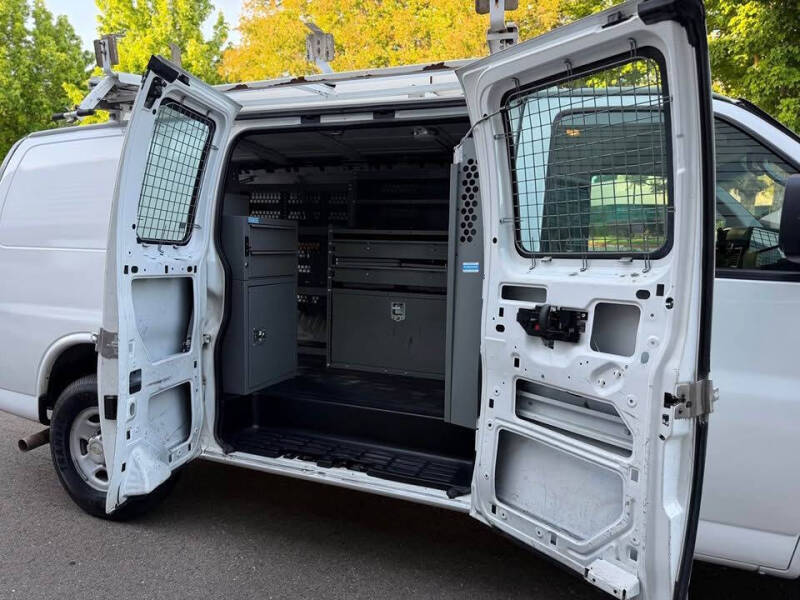 2013 Chevrolet Express Cargo Work Van - Photo 6