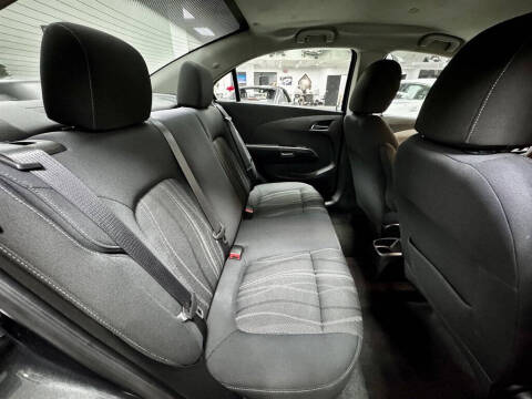 2017 Chevrolet Sonic LT Auto