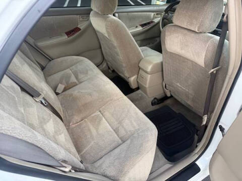 2003 Toyota Corolla LE