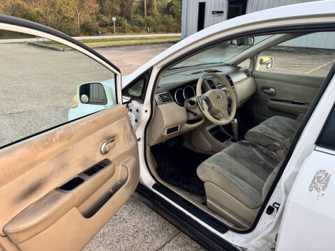 2009 Nissan Versa 1.8 S