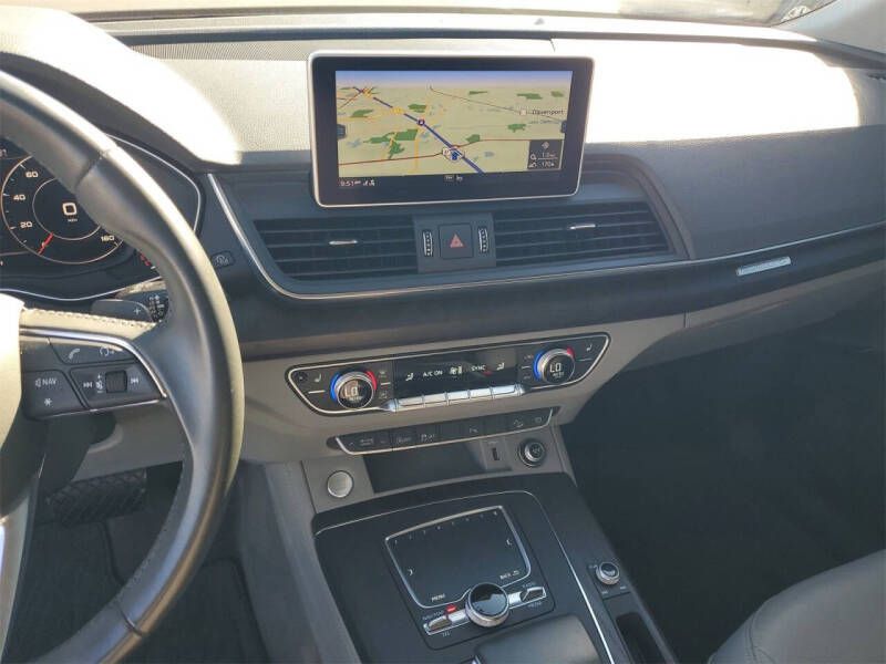 2020 Audi Q5 quattro Premium Plus 45 TFSI