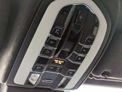 2016 Porsche Cayenne Turbo S