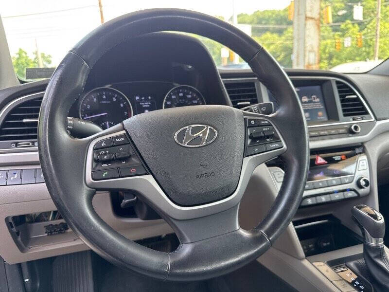 2017 Hyundai Elantra