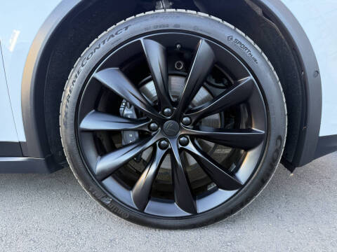 2020 Tesla Model X Long Range Plus