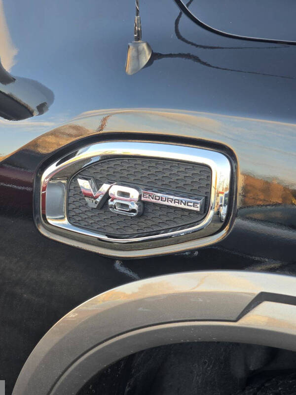 2017 Nissan Titan Platinum Reserve