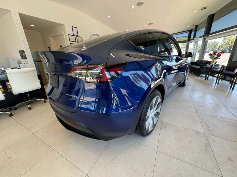 2024 Tesla Model Y Long Range