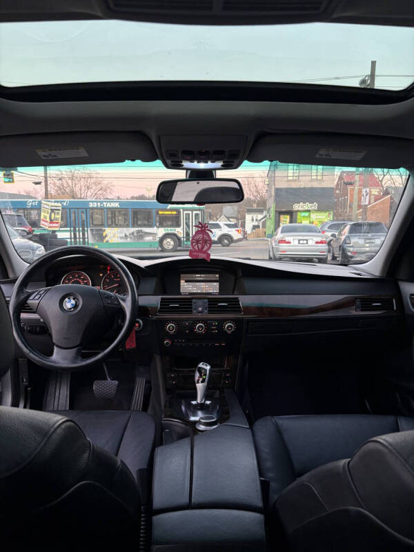 2008 BMW 5 Series 528xi