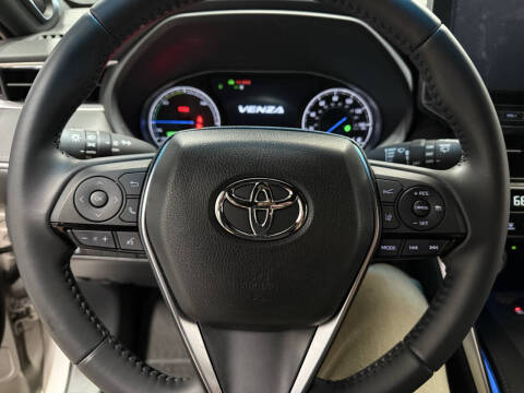 2024 Toyota Venza XLE