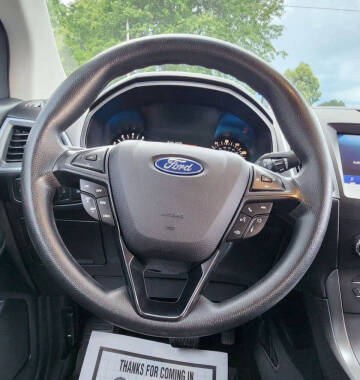 2020 Ford Edge SE