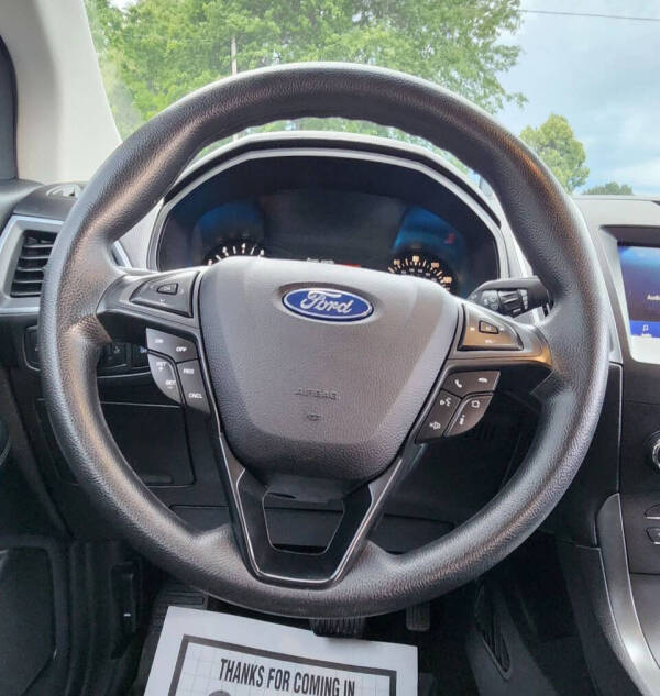 2020 Ford Edge SE