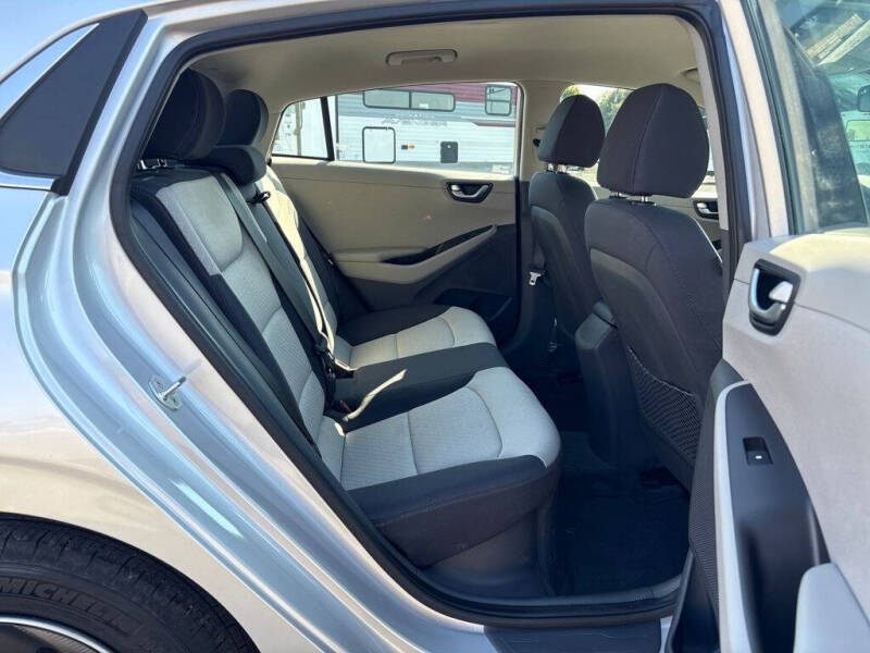 2017 Hyundai Ioniq Hybrid SEL