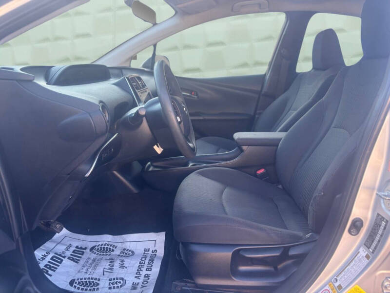 2016 Toyota Prius Two