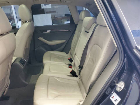 2012 Audi Q5 3.2 quattro Premium Plus