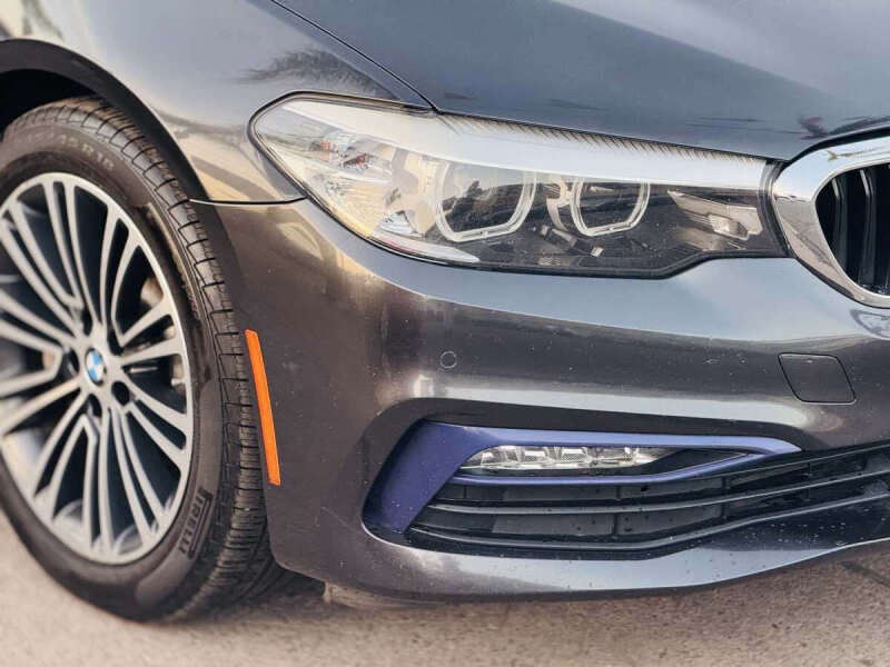 2018 BMW 5 Series 530i