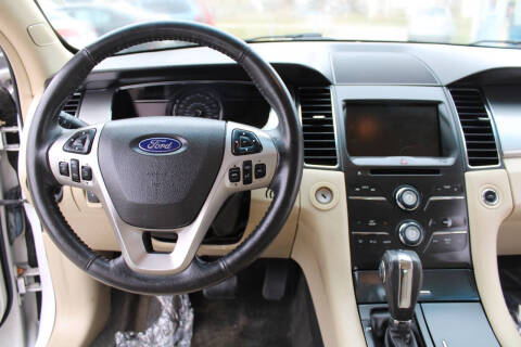 2014 Ford Taurus SEL