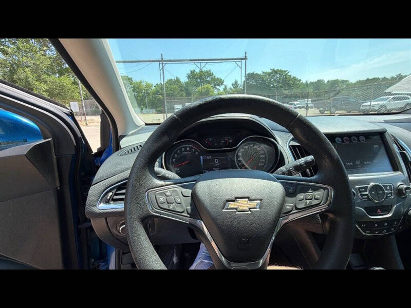 2017 Chevrolet Cruze LT Auto