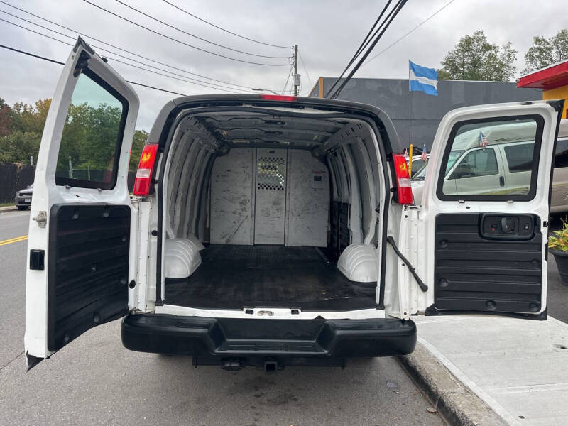 2020 Chevrolet Express 2500