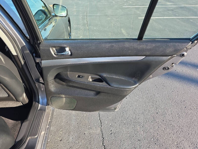 2012 Infiniti G37 Sedan x