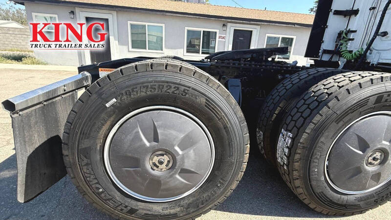 2024 Freightliner Cascadia