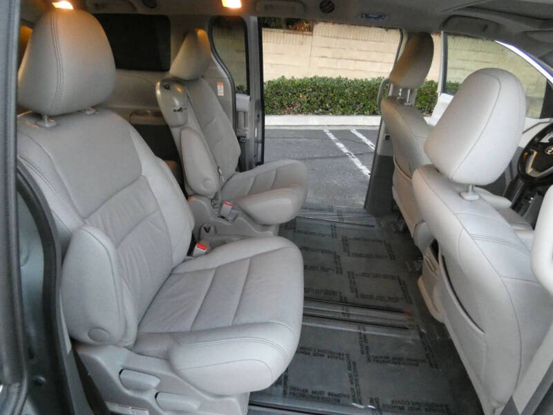 2015 Toyota Sienna