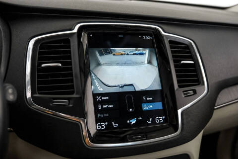 2020 Volvo XC90 T5 Momentum